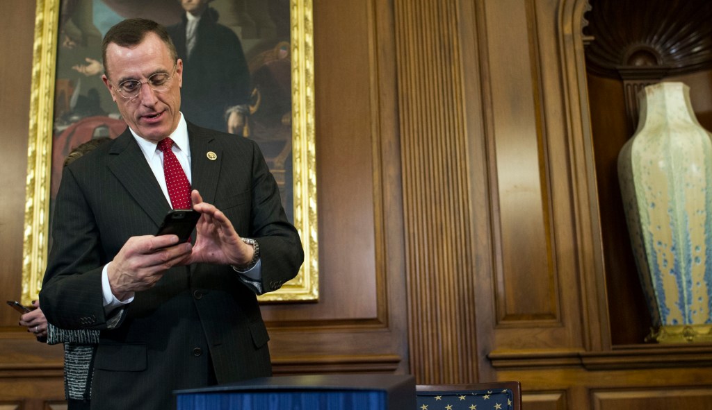 Rep. Tim Murphy admits extramarital affair