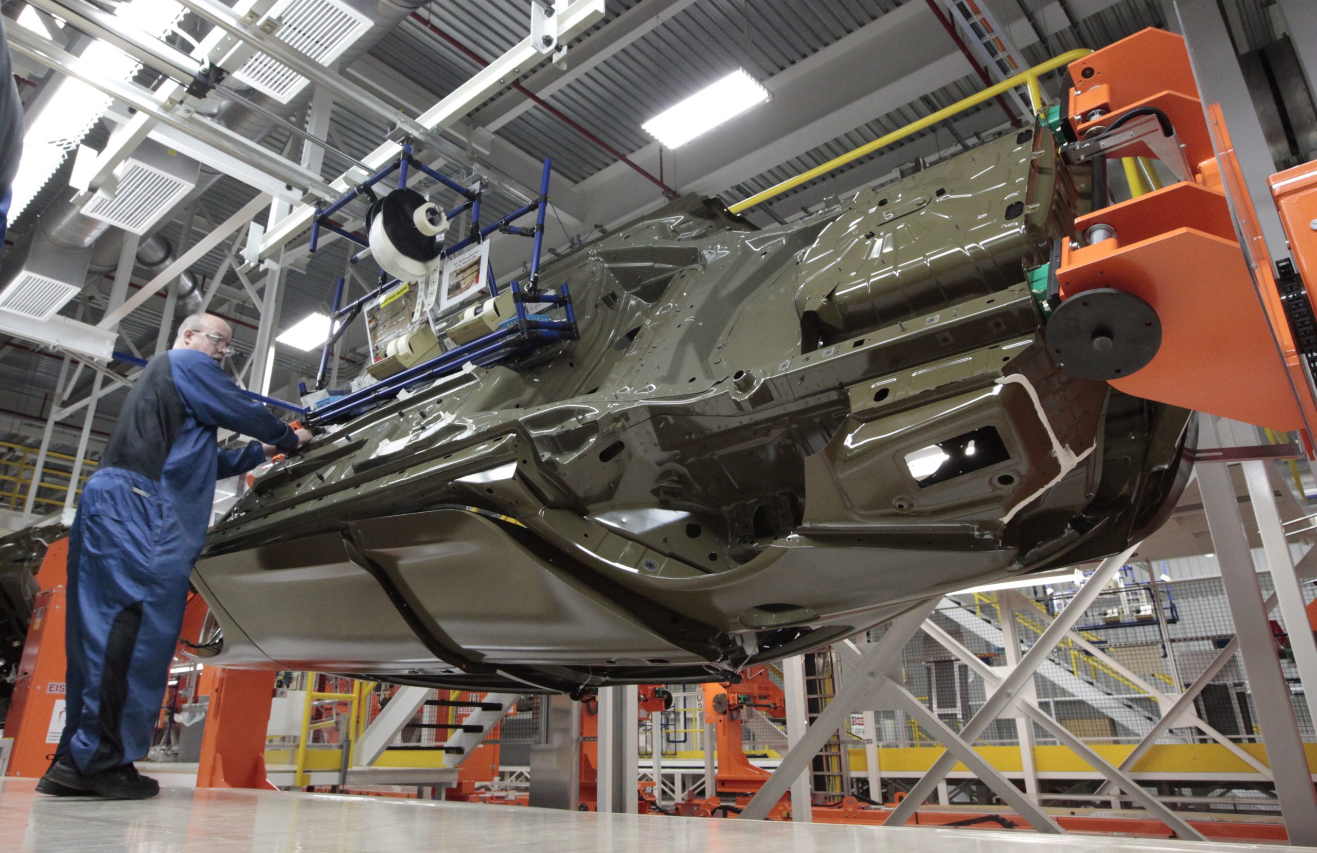 Orders for US durable goods up 0.7 percent in June