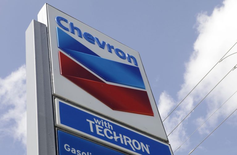 Chevron's may have hoped to gain favor with Clinton and the State Department during a major pollution case. (AP)