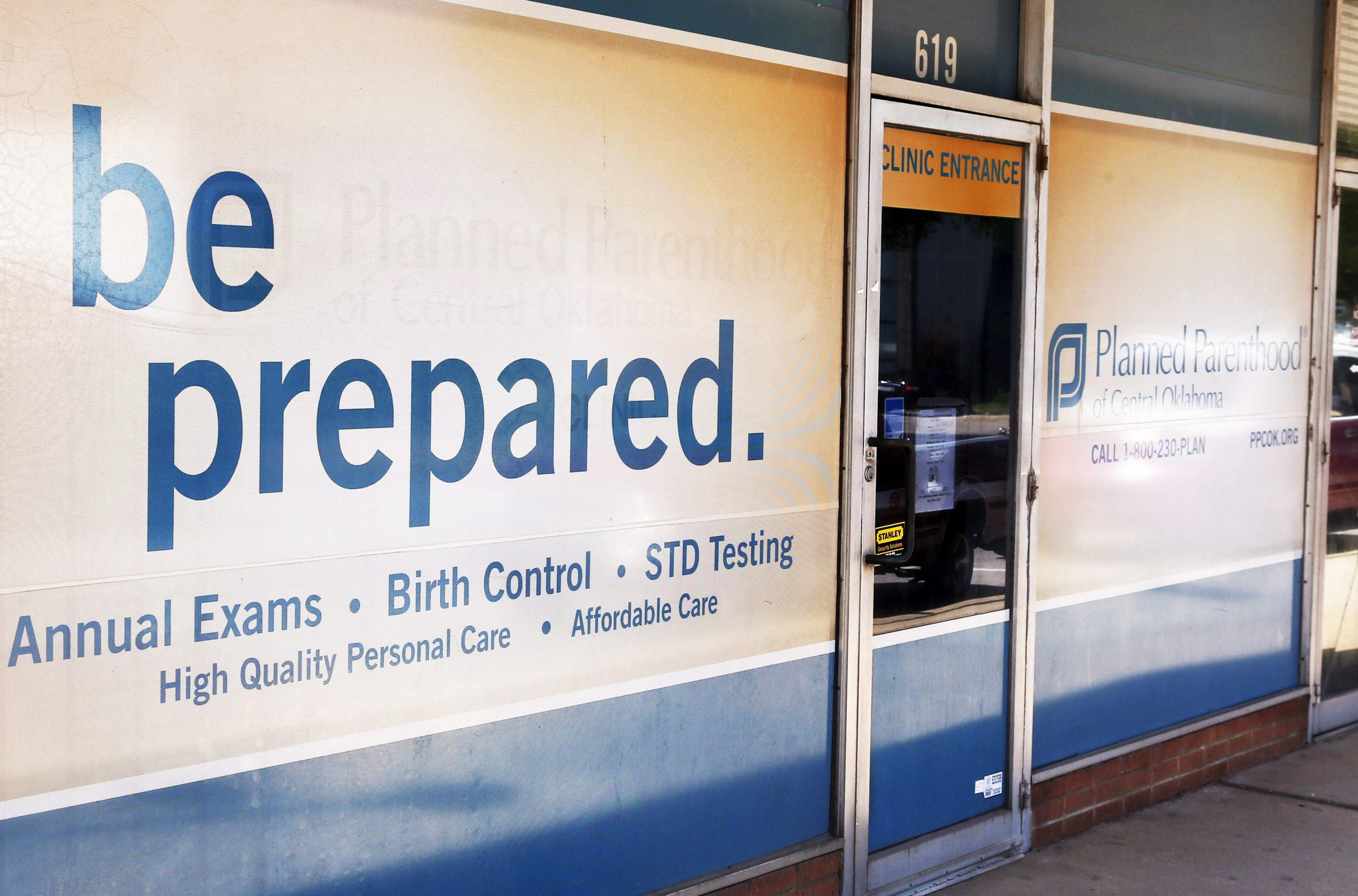 Defunding Planned Parenthood: Would the courts block Congress?