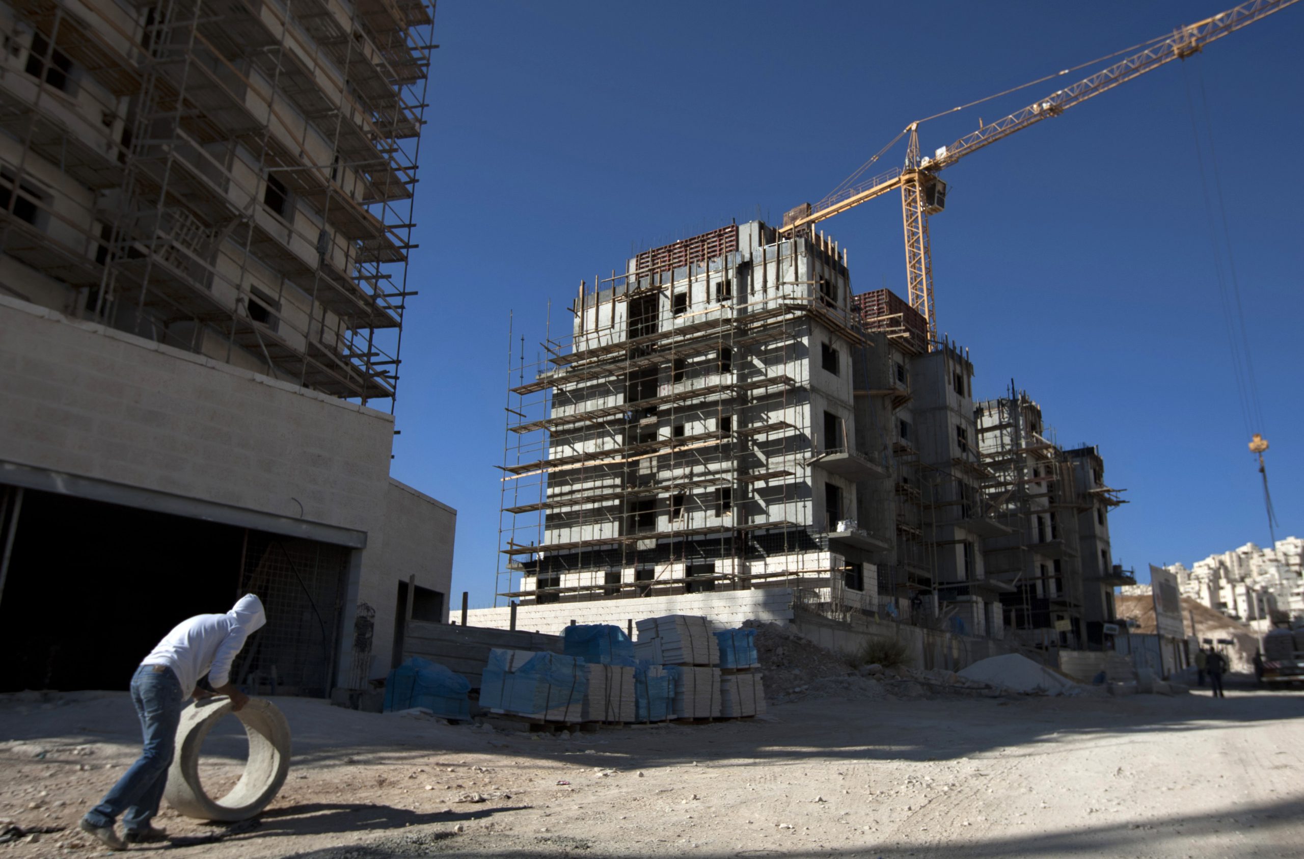 Israel issues permits for east Jerusalem housing