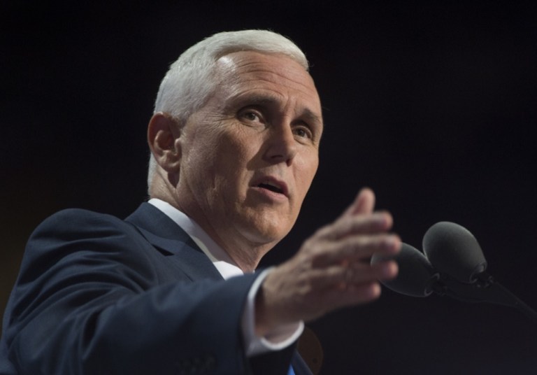 Pence Speaks at Invitation of Trump Antagonist Mike Lee