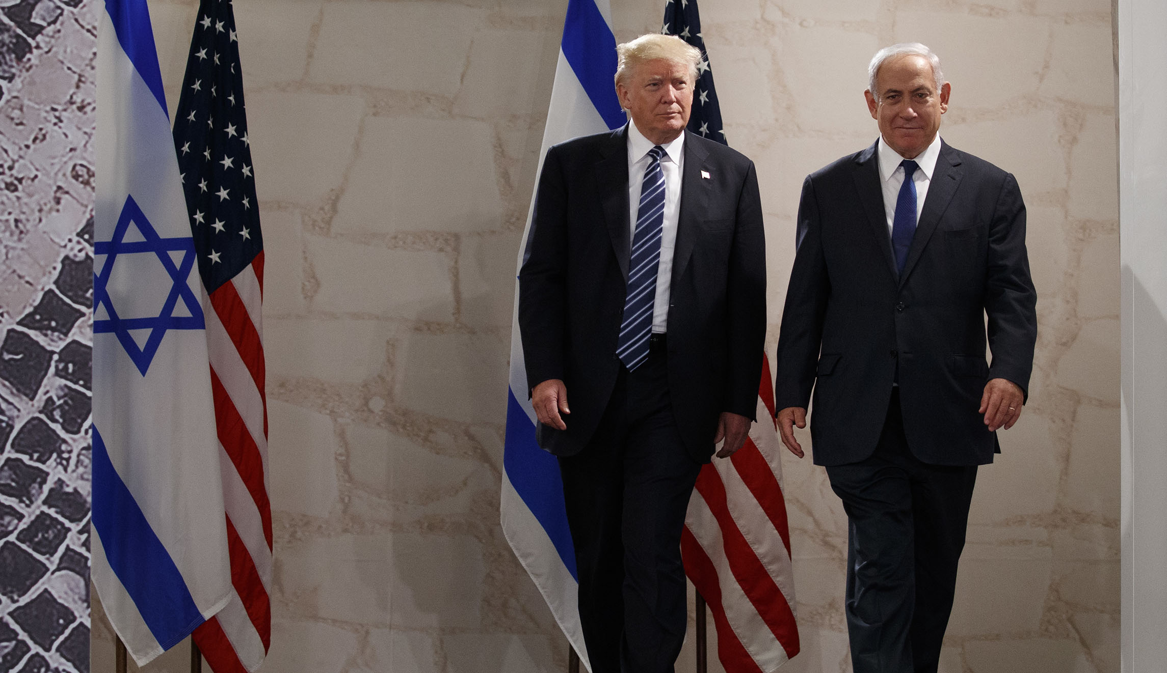 Trump weighs when to recognize Jerusalem as Israeli capital
