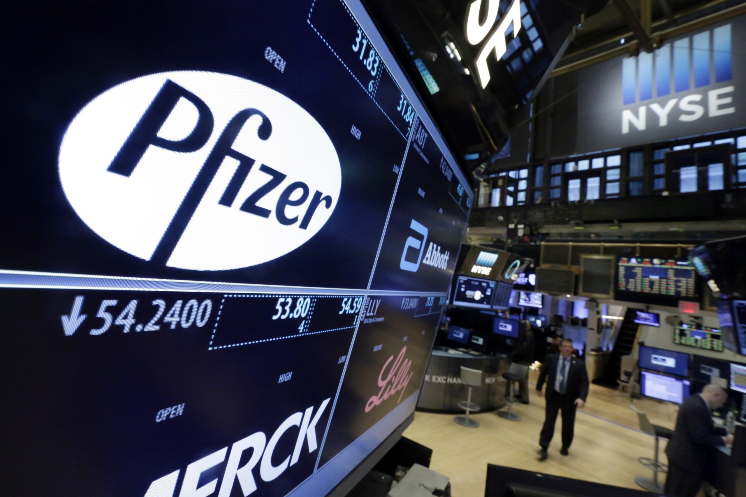 Pfizer hikes price on nearly 100 drugs, report says