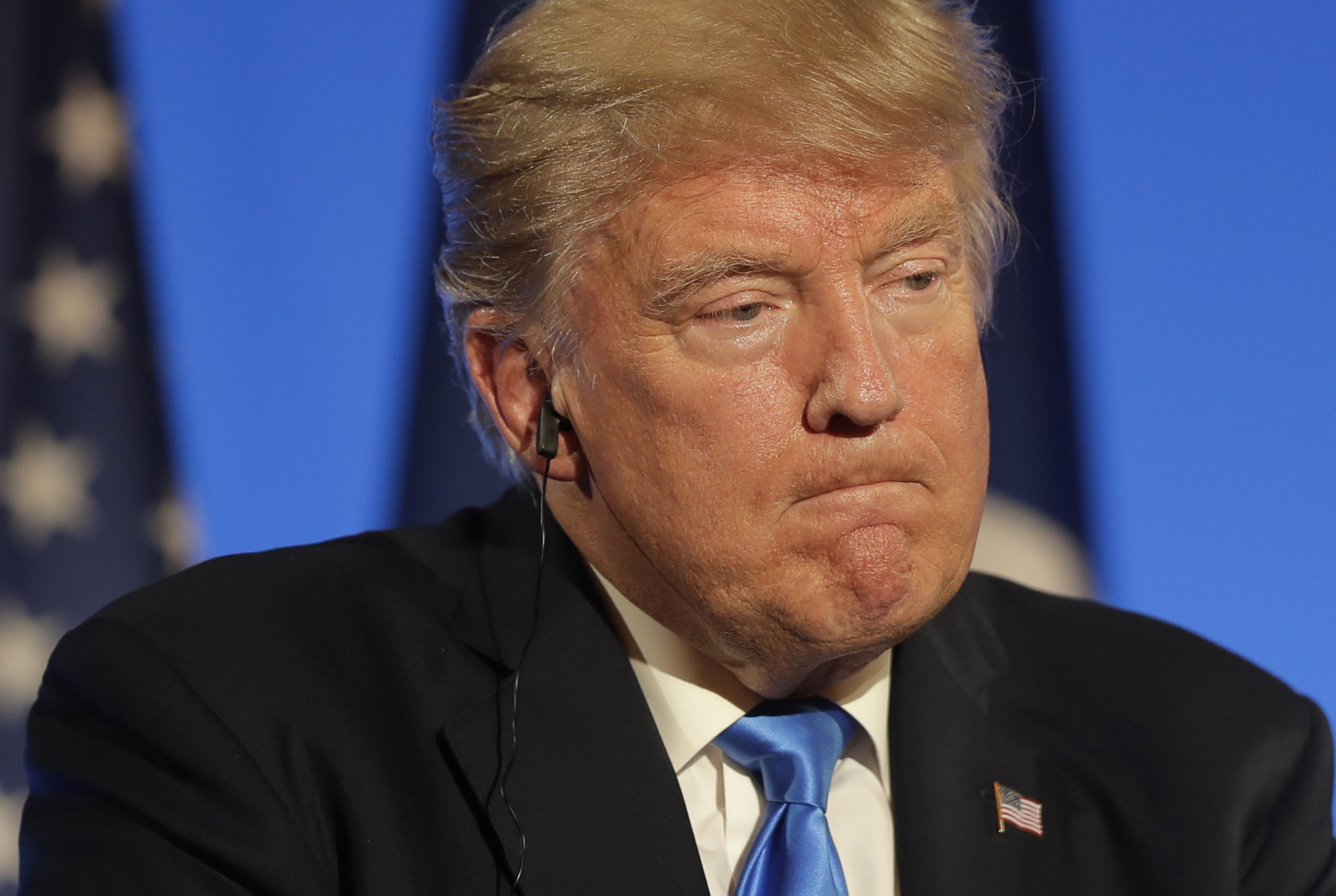 Poll: 6-in-10 say ‘mainstream media’ coverage of Trump is ‘too negative’