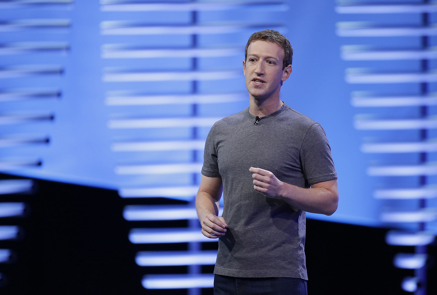 Facebook officials to brief key House, Senate committees on political use of data