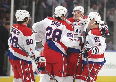 For once, the burden’s not on the Capitals in the playoffs