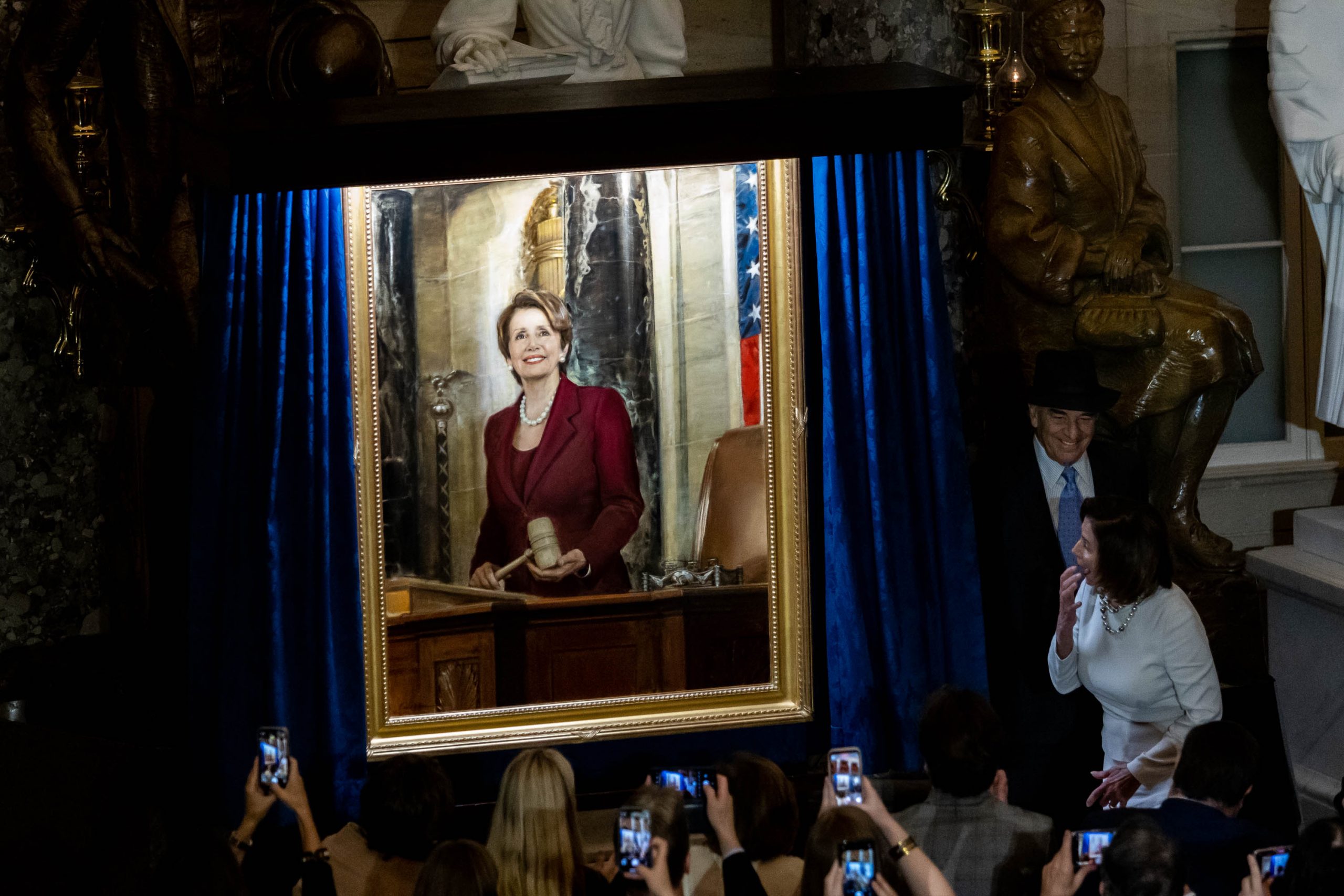 121422_PELOSI_PORTRAIT-7.JPG