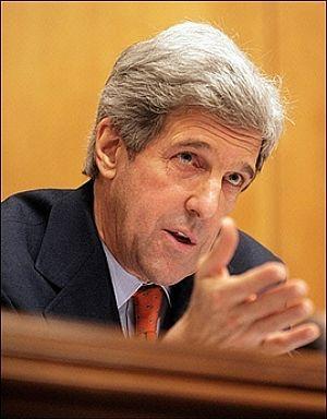 Kerry blames Tea Party for downgrade