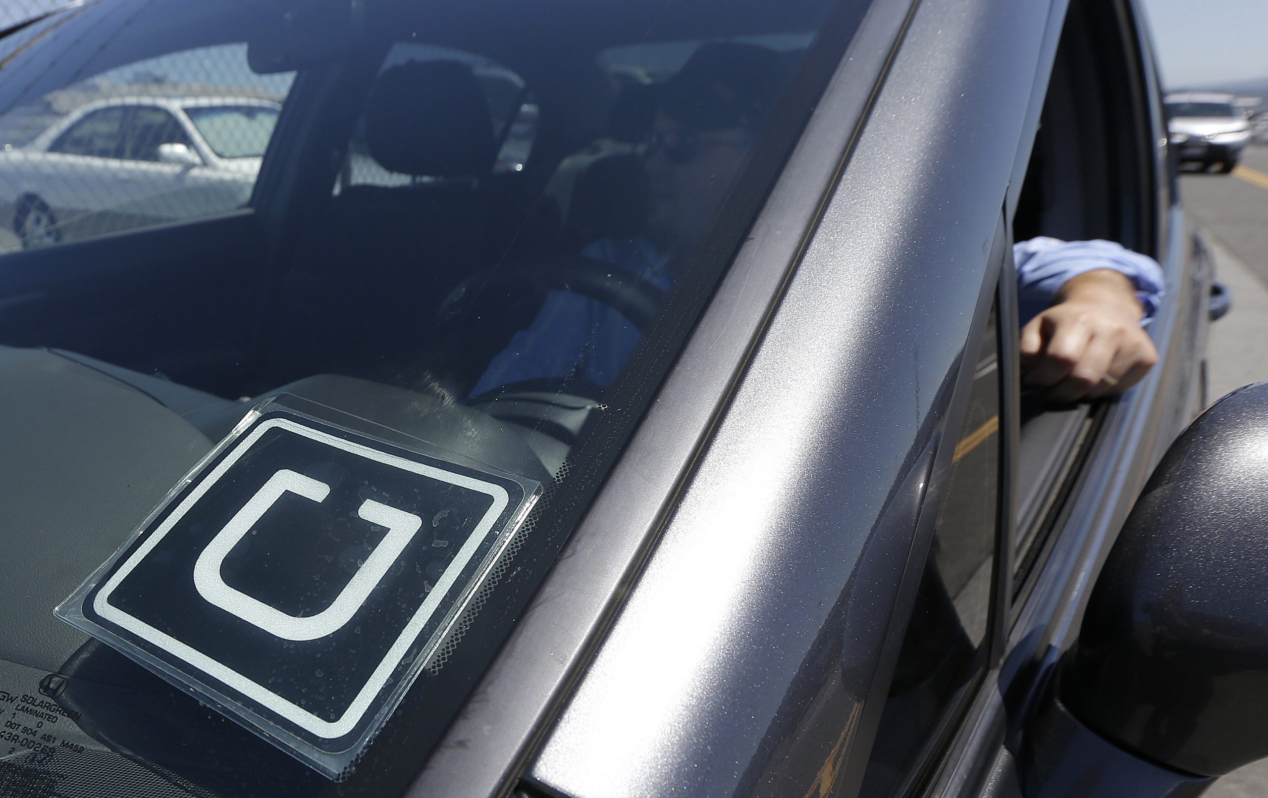 Judge grants class-action status in Uber case