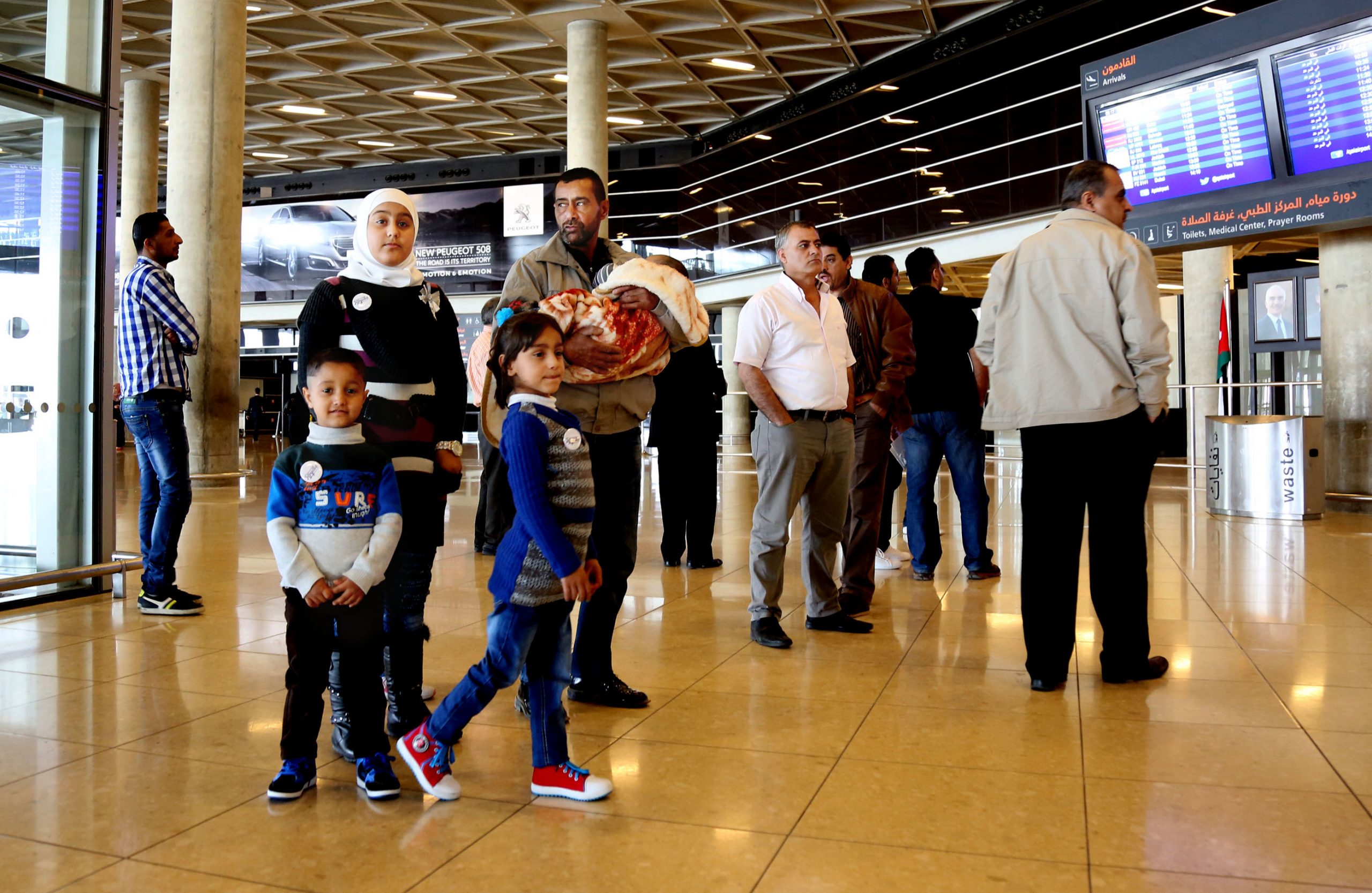 DHS ‘on track’ to resettle 10,000 Syrian refugees