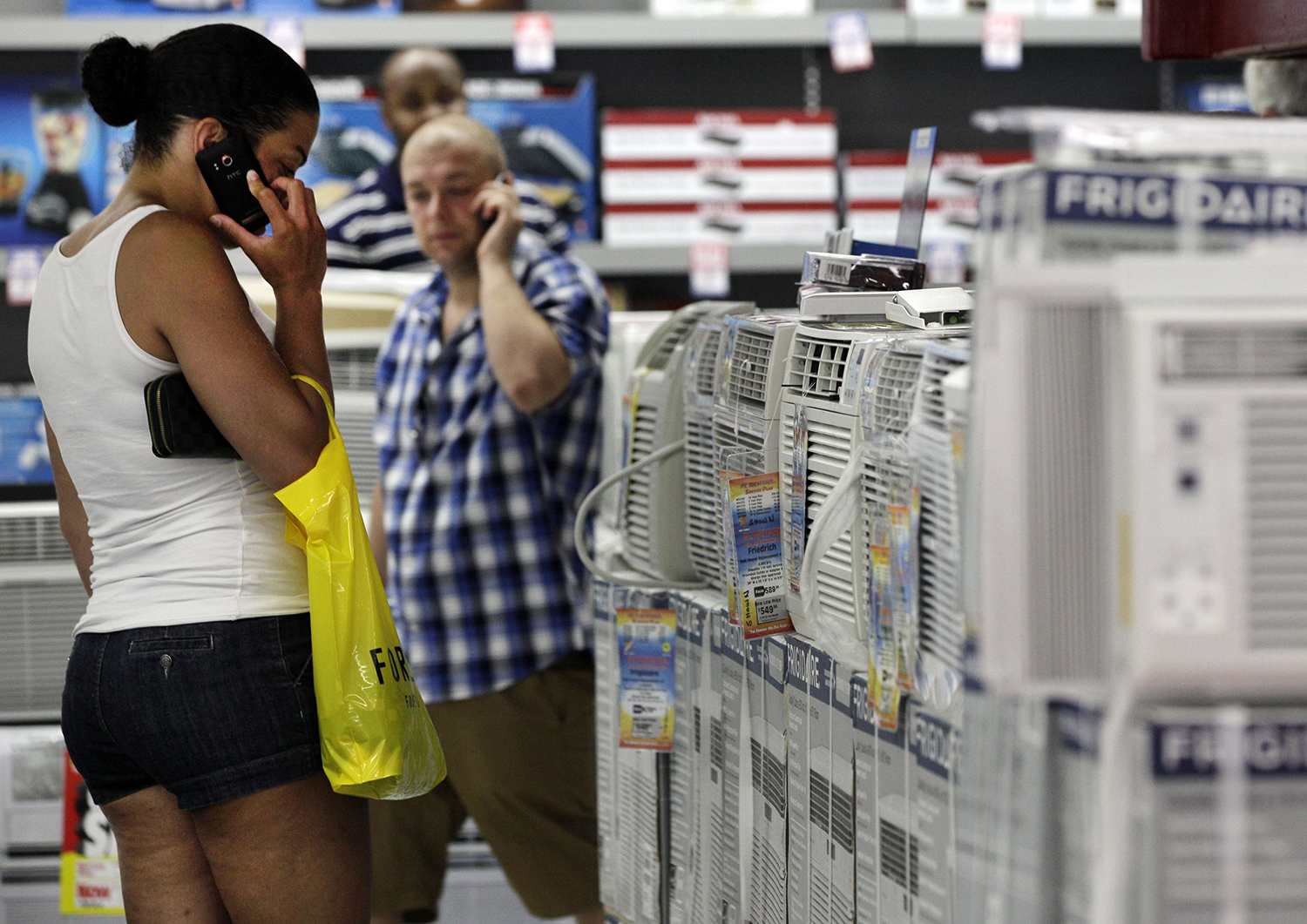 EPA pushes out ban on air-conditioning coolant