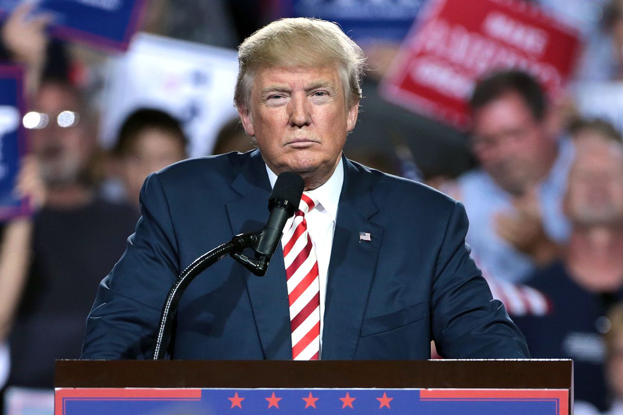 Trump Signs Russia Sanctions, Warns Congress