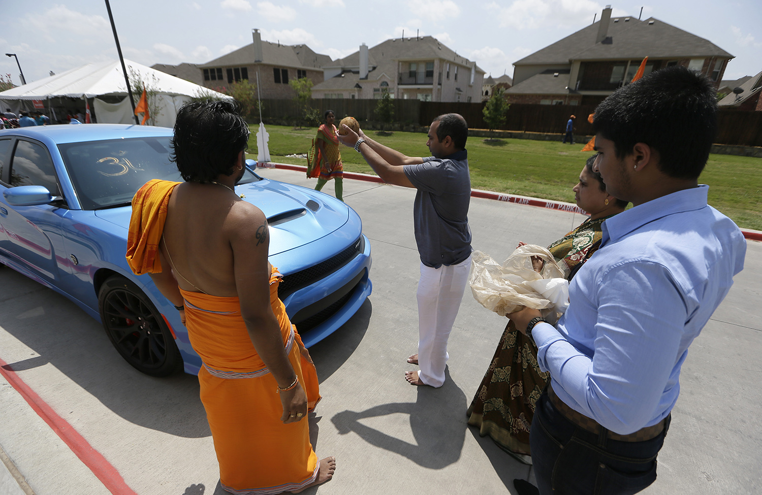 Feds arrest scammers who threatened to deport immigrants