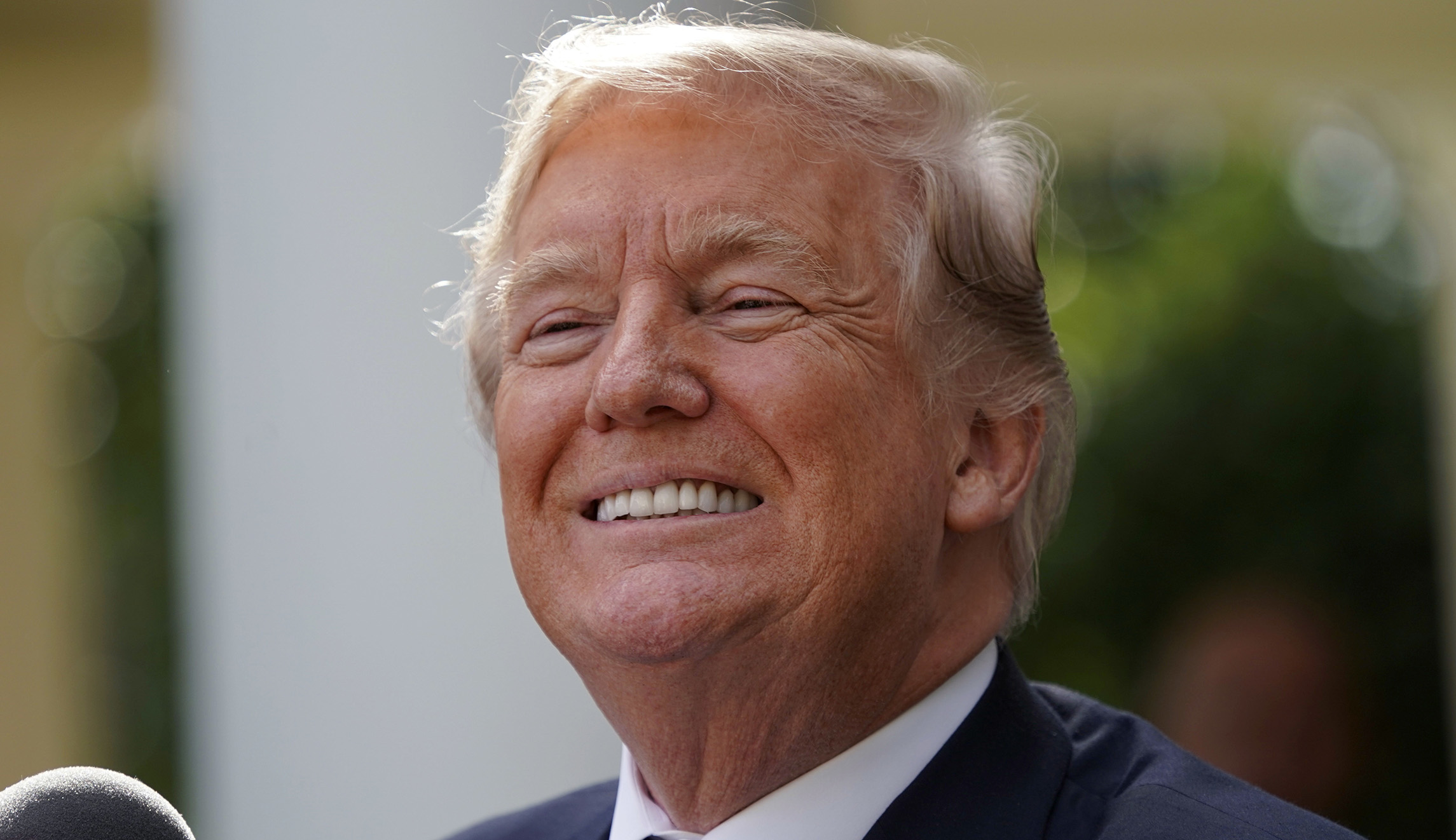 Afghans give Trump gold medal after he cut off military aid to Pakistan: Report
