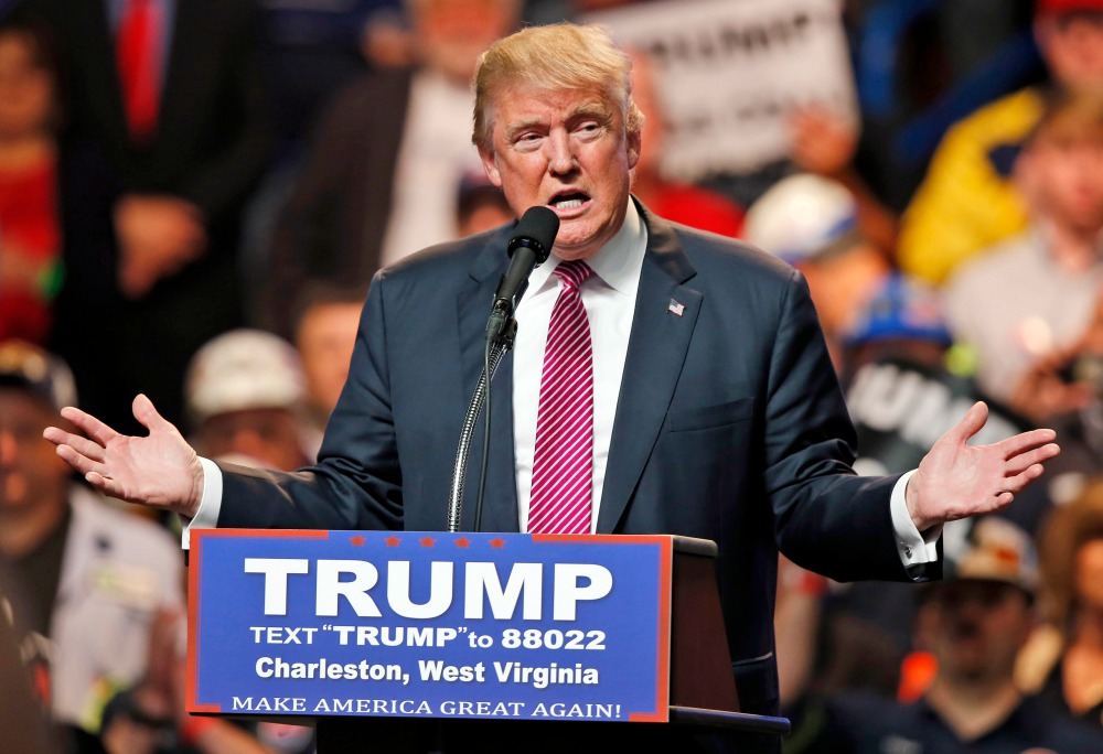 Trump uses Sanders to attack Clinton