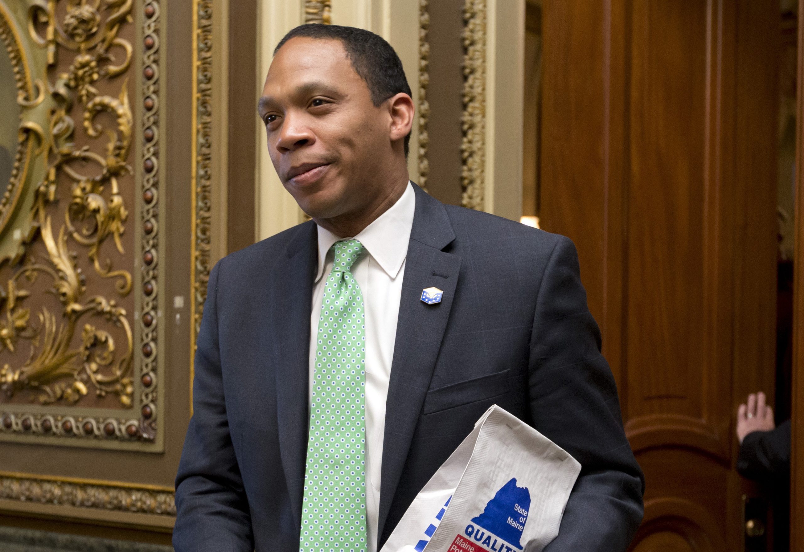 APNewsBreak: Obama aide to oversee VA review