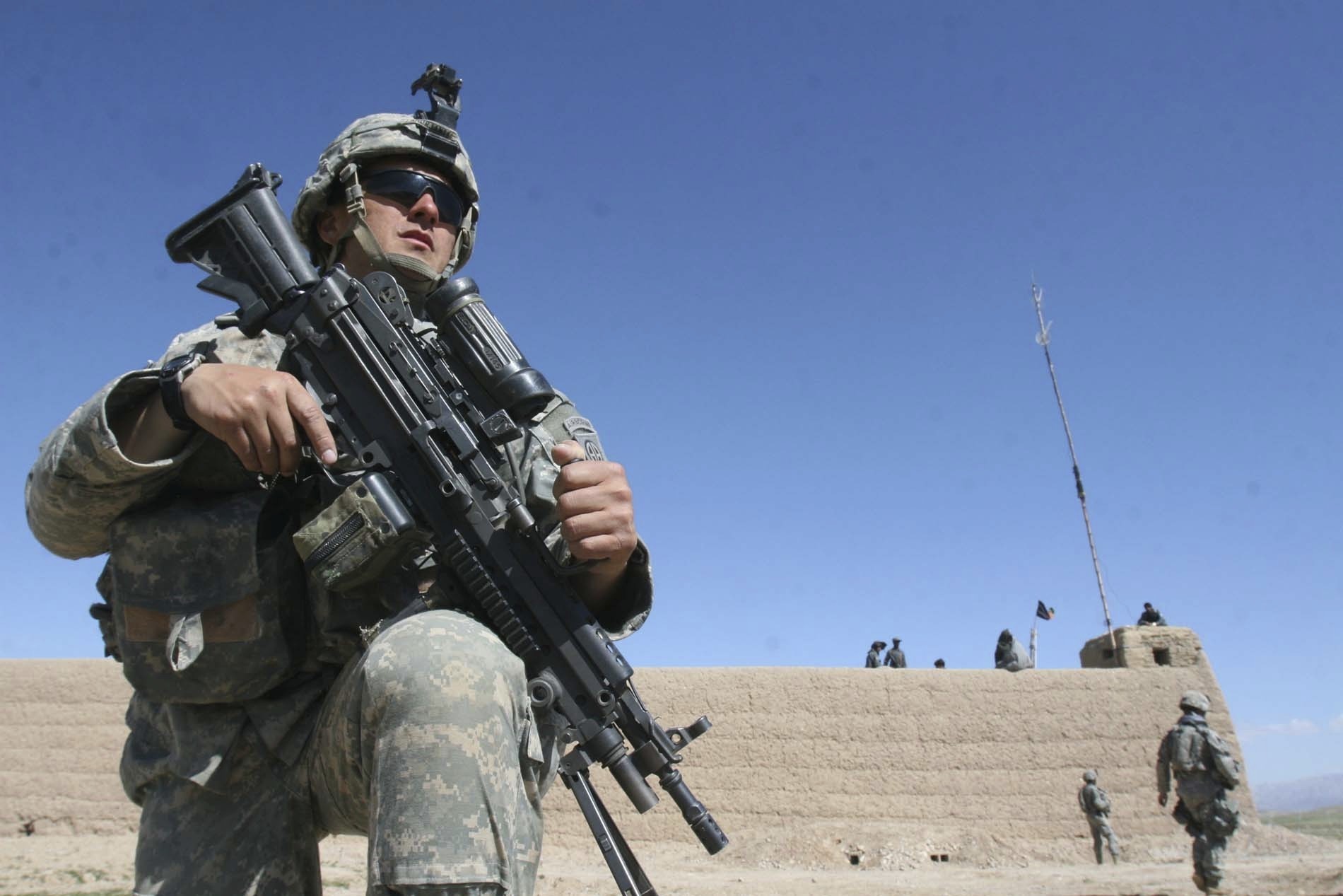 Why it’s a bad idea to use airborne infantry as riot police