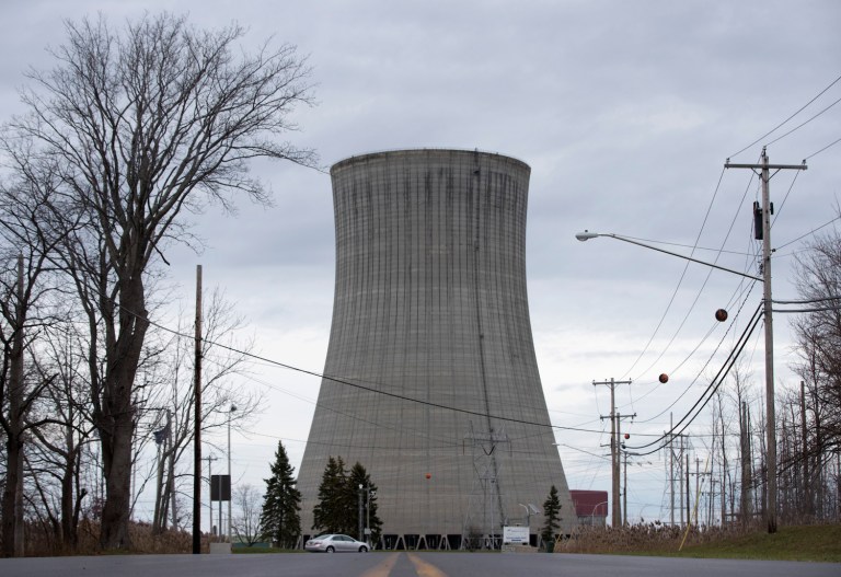 Federal government and states are realizing the problem with nuclear plants closing, group says. (AP Photo/Mike Groll)