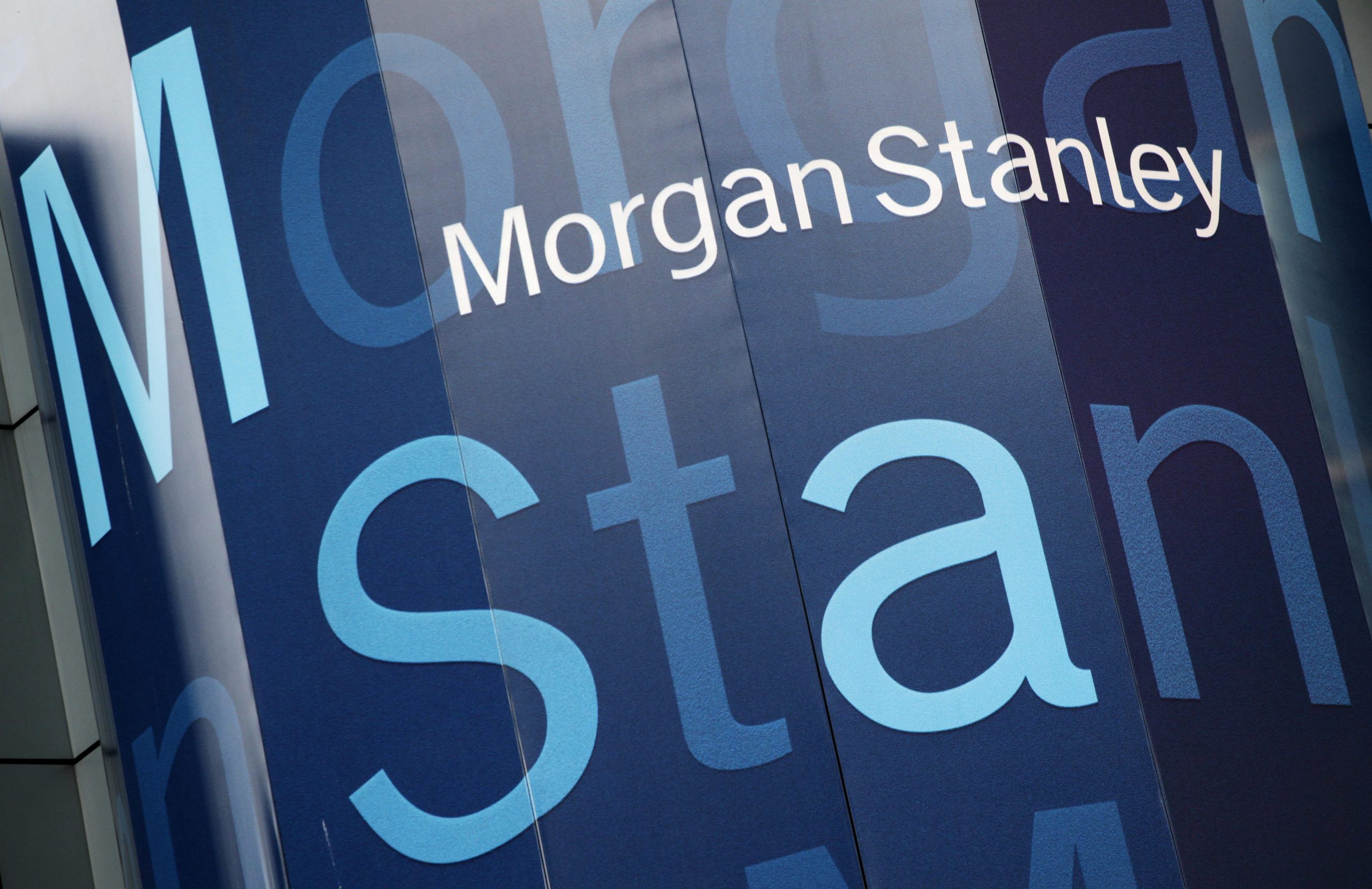 Morgan Stanley exec joins other big bankers in praising Dodd-Frank