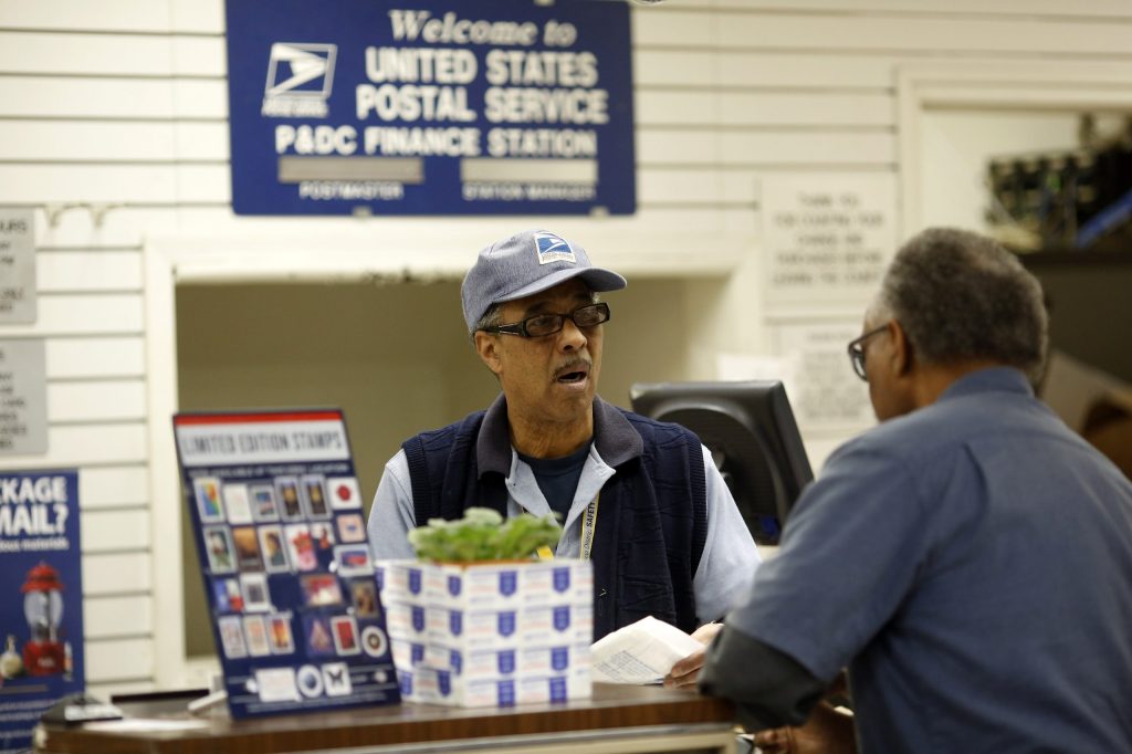 More customers cite poor treatment at the post office
