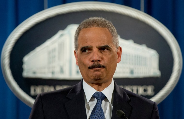 In an email with former Attorney General Eric Holder, the lead prosecutor had agreed the papers should be turned over to the legislative branch in their entirety. (AP Photo/Carolyn Kaster, File)