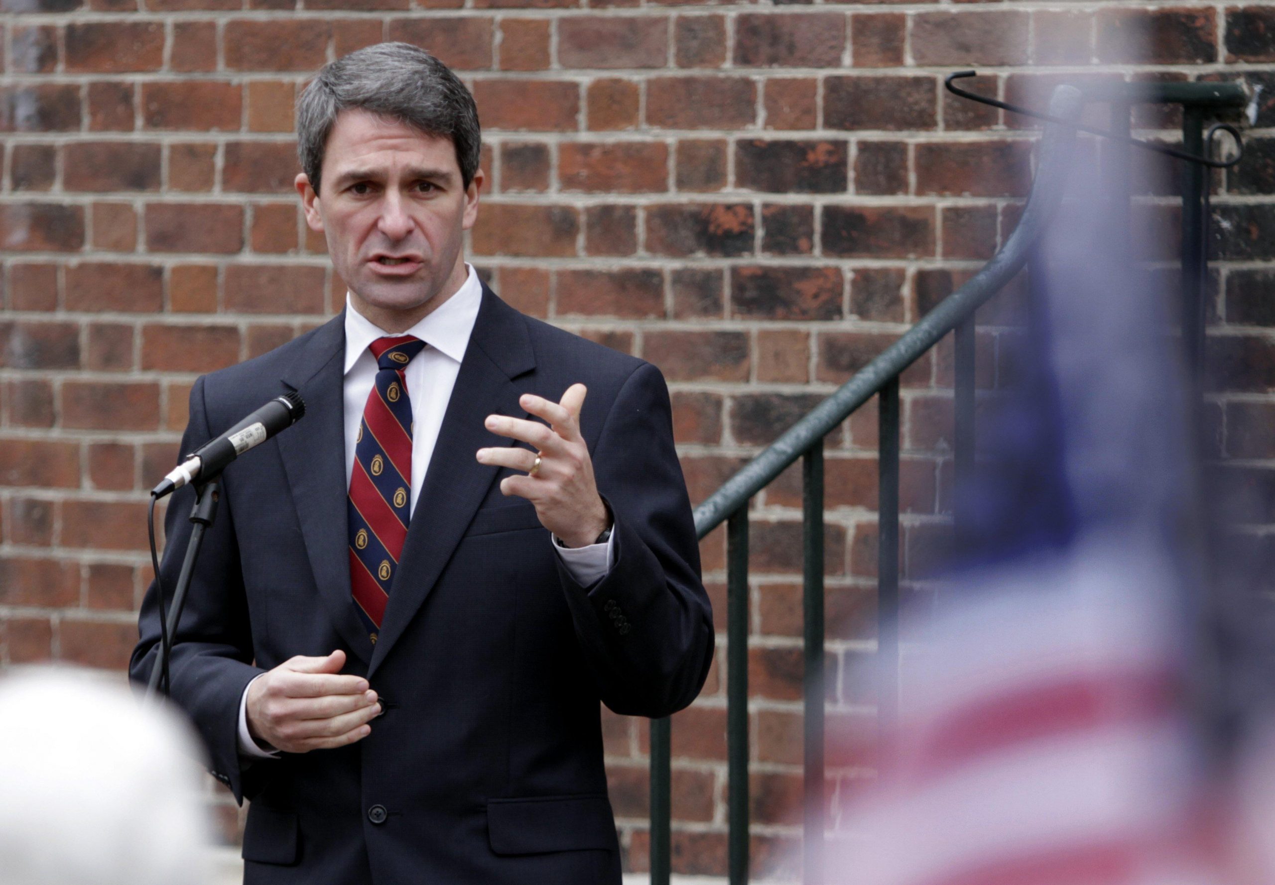 Cuccinelli steps up for Romney, Allen in Virginia
