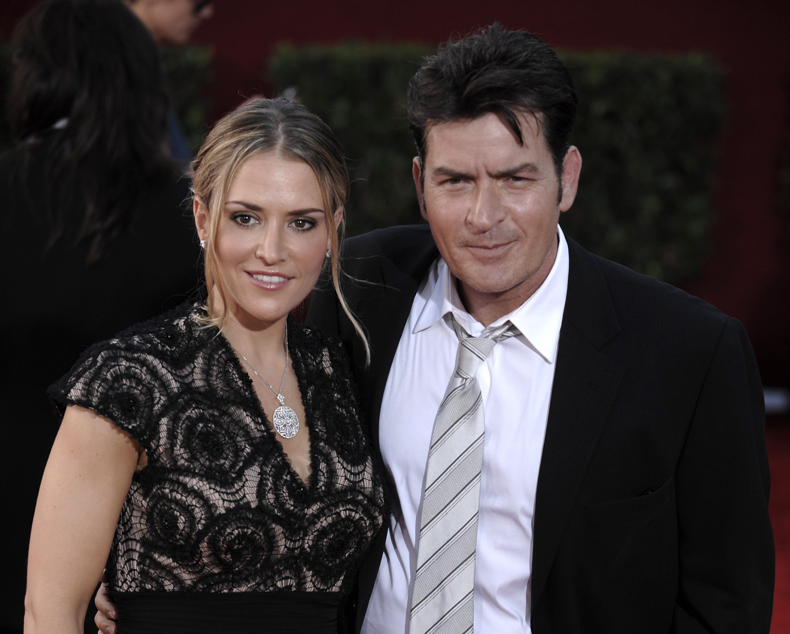 Sheen supports sons’ removal from ex-wife’s care