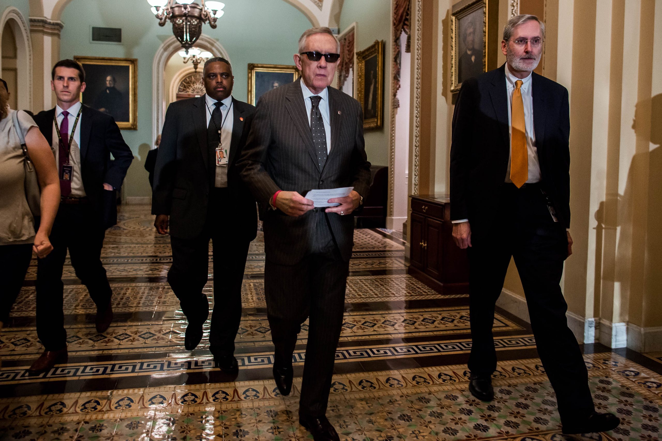 Dems demand budget summit with GOP