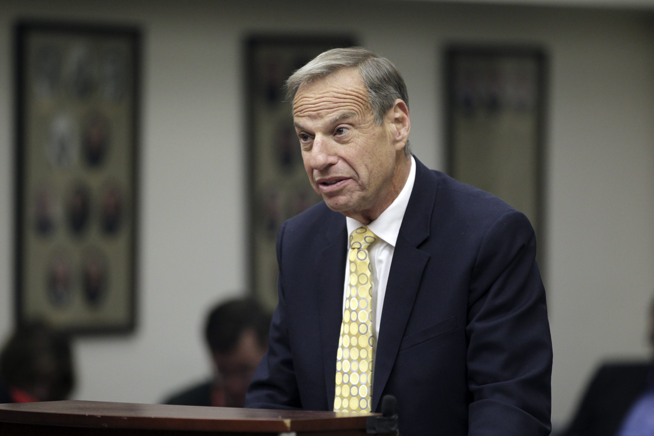 Harassment suit filed against ex-San Diego mayor