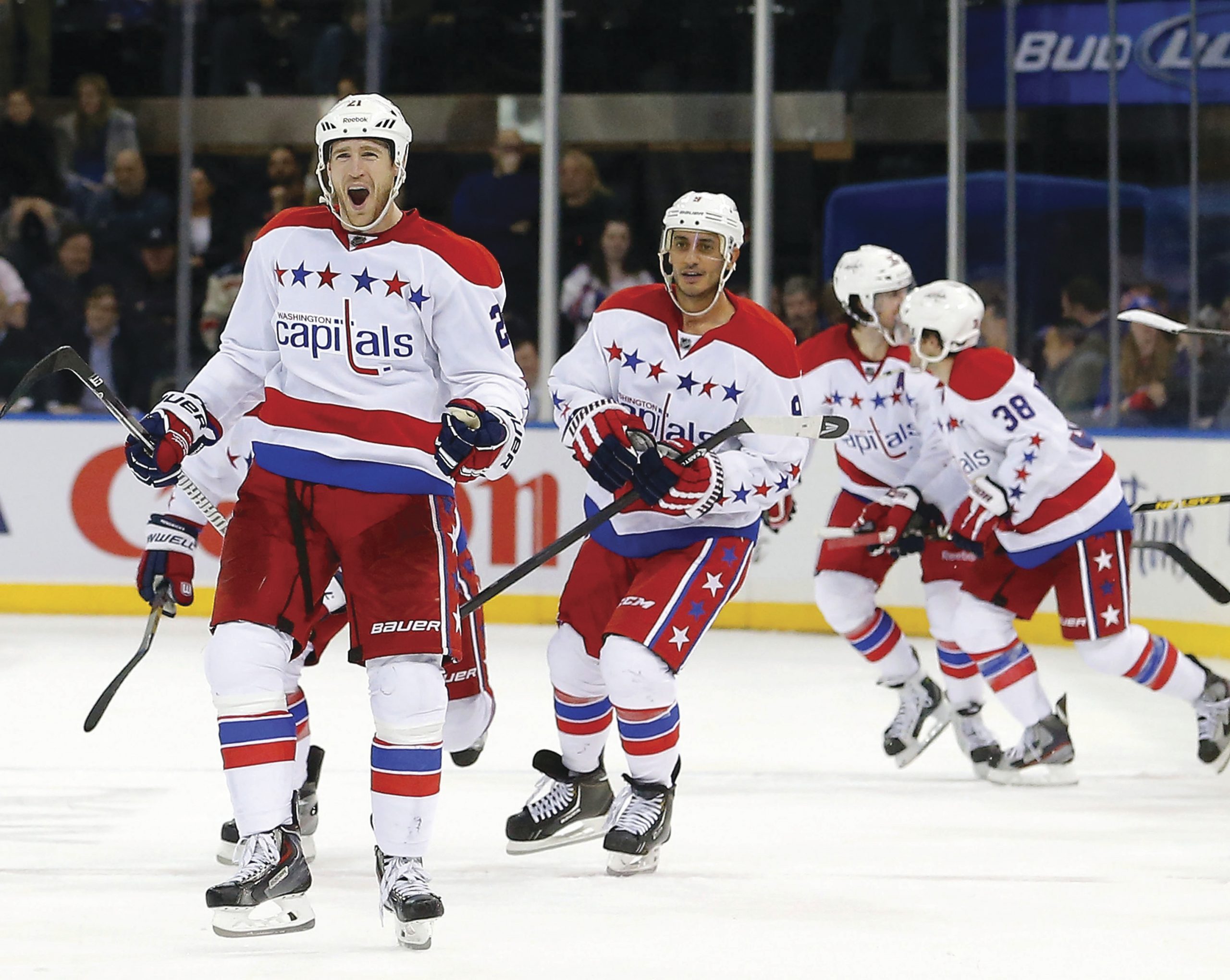 Injured Brooks Laich leaves a hole in Capitals roster