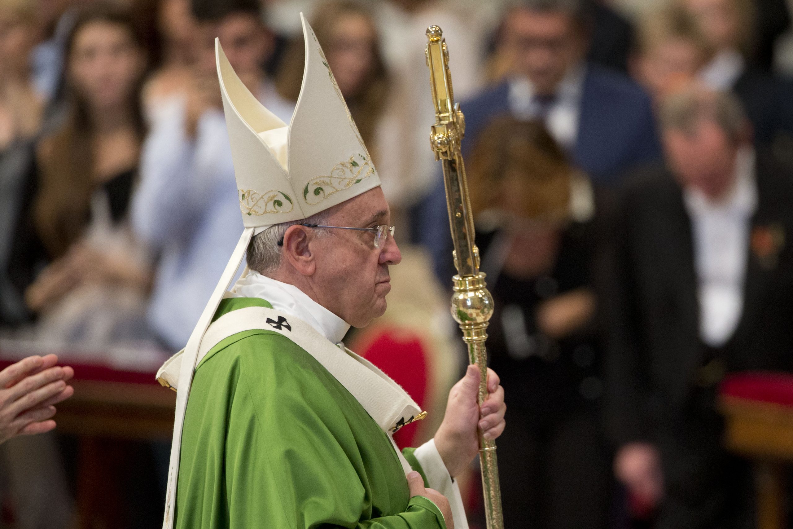 Pope says Mass for 2 Canadian saints