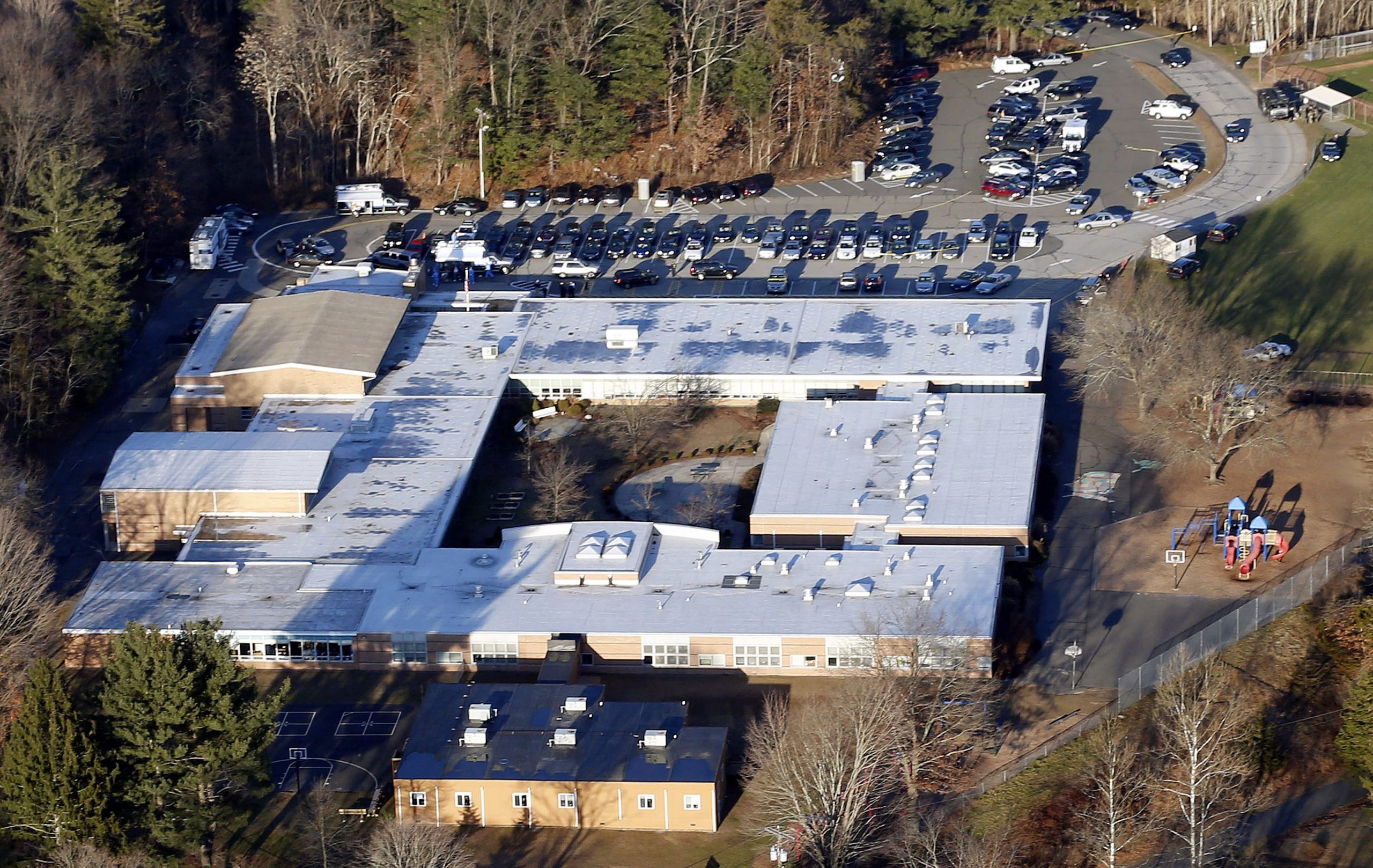 Newtown official calls for release of 911 tapes