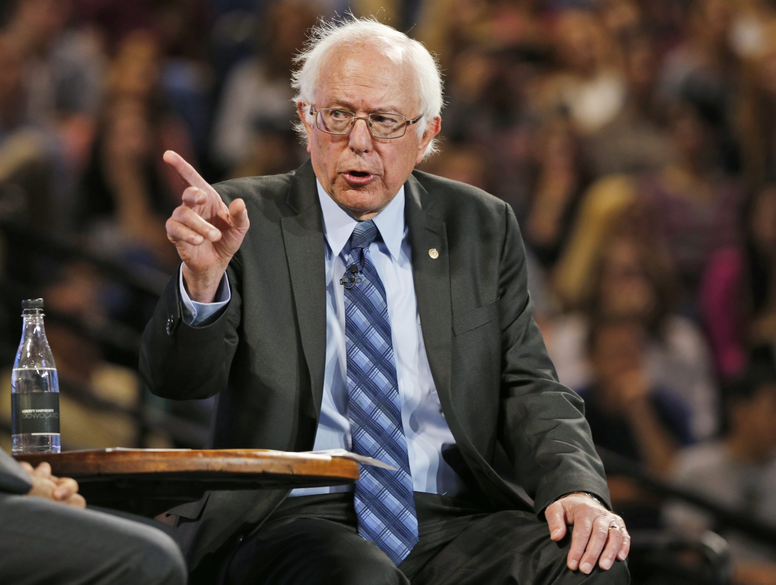 Poll: Sanders leads by 7 points in NH