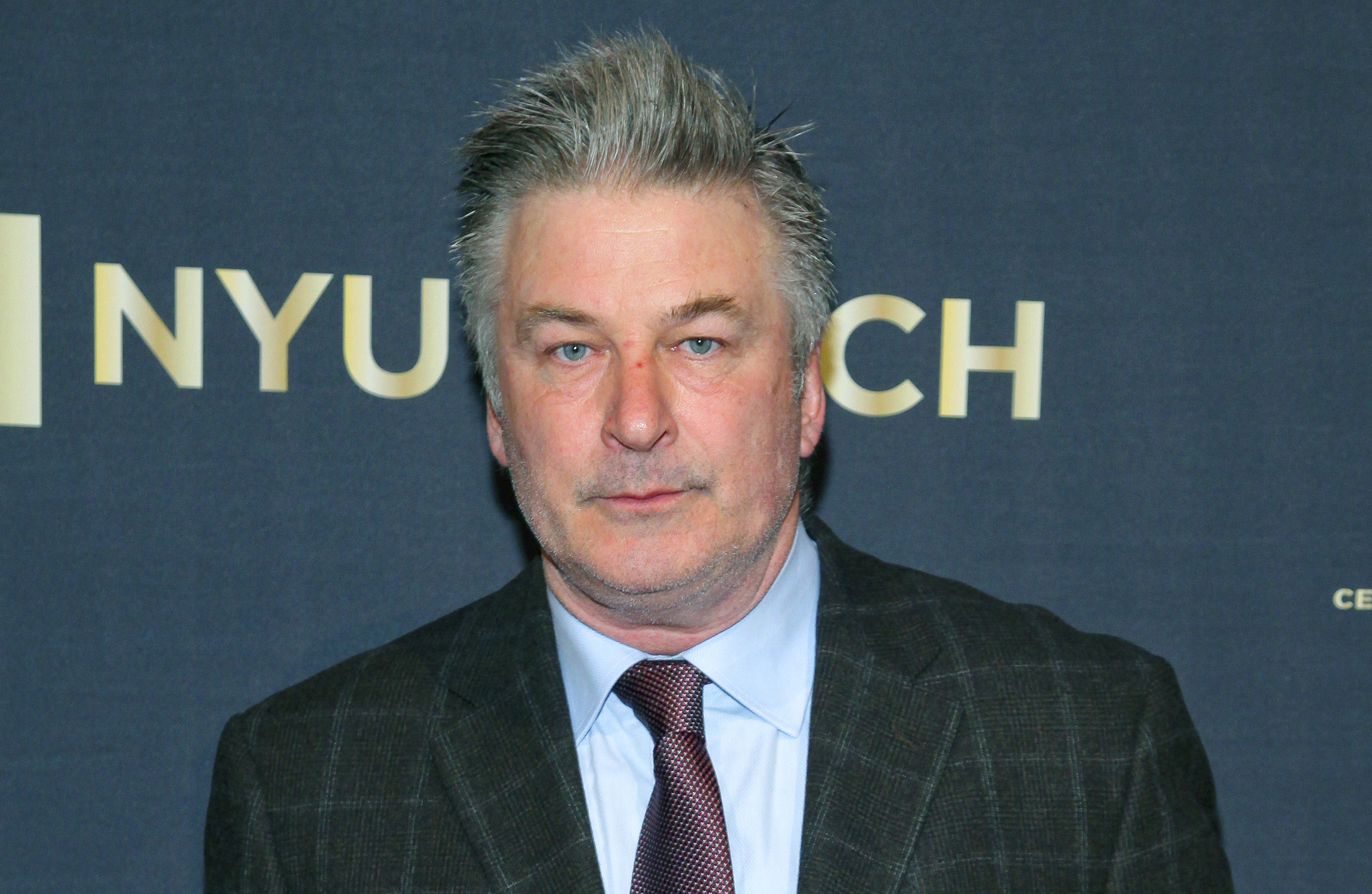 Prop gun fired by Alec Baldwin contained live bullet: Report