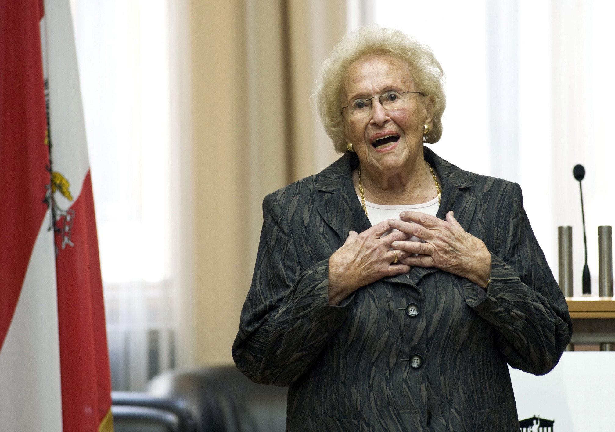 Renowned opera singer in Vienna going strong at 95