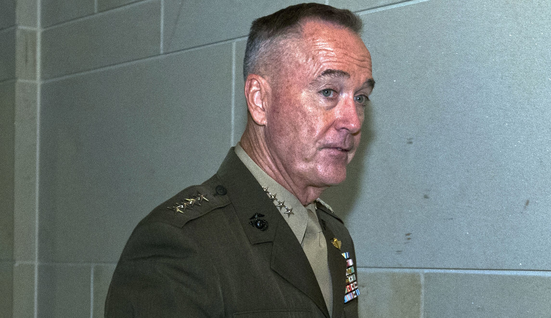 Gen. Joseph Dunford says transgender troops shouldn’t be kicked out based on gender