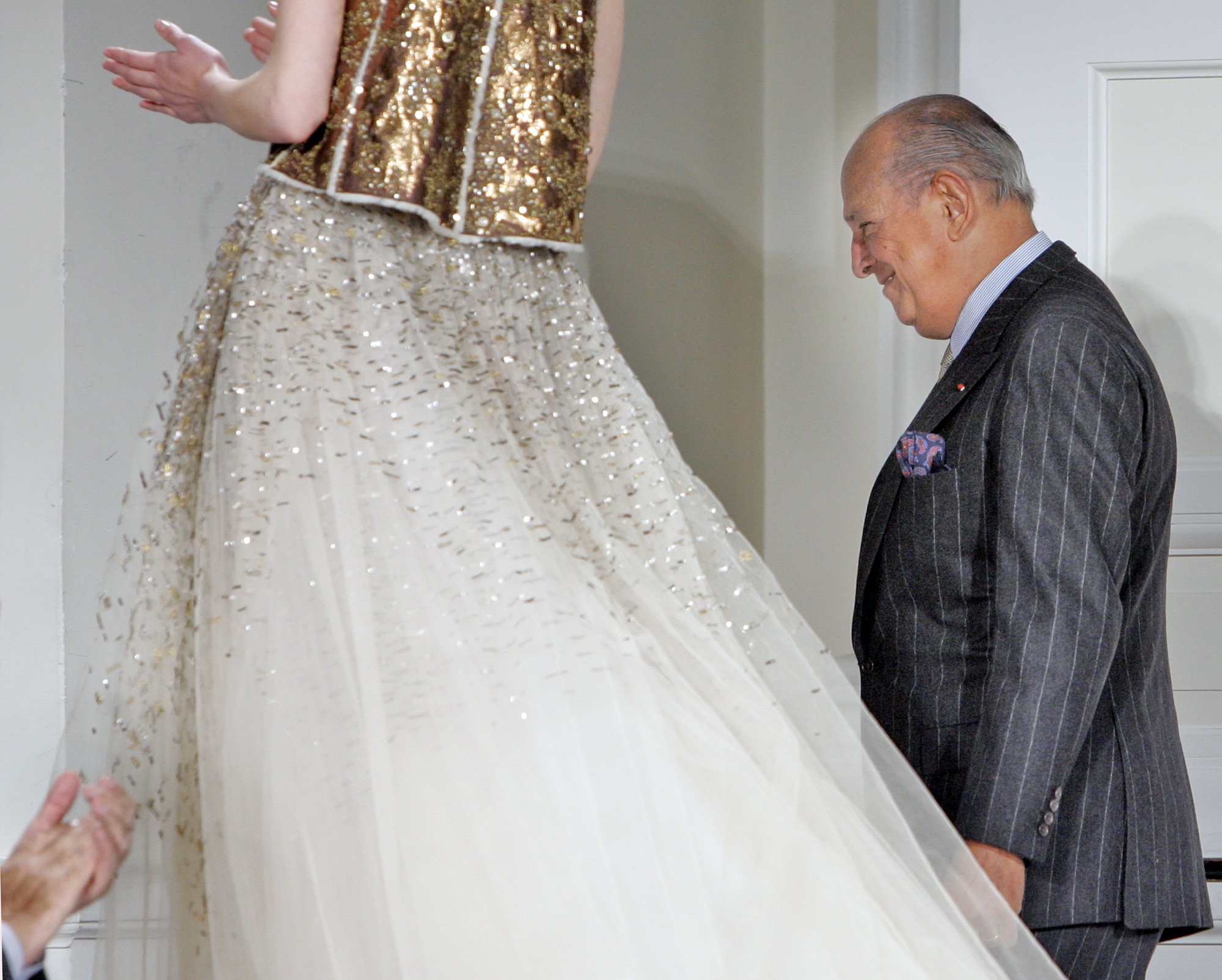 Fashion icon mourned in Dominican homeland