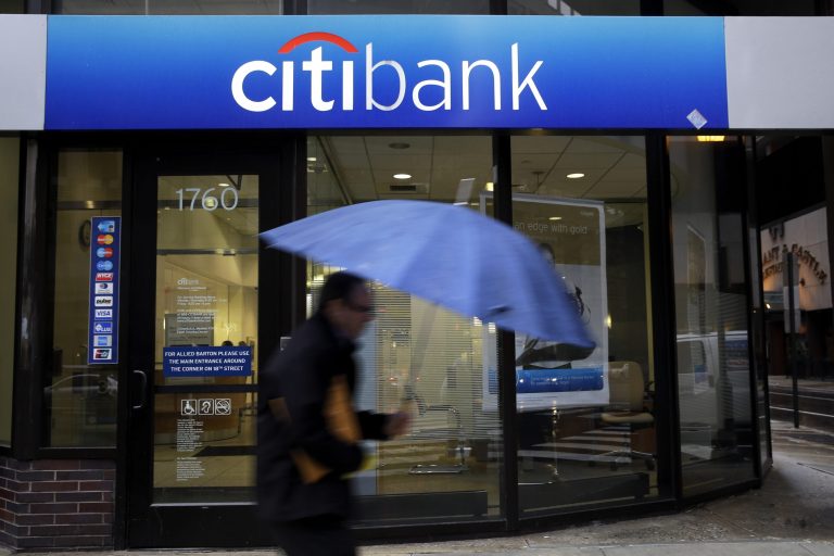 The study finds that the largest U.S. banks did enjoy a lower cost of capital than both smaller banks and comparably sized nonbanks.ÃÂ (AP Photo/Matt Rourke)