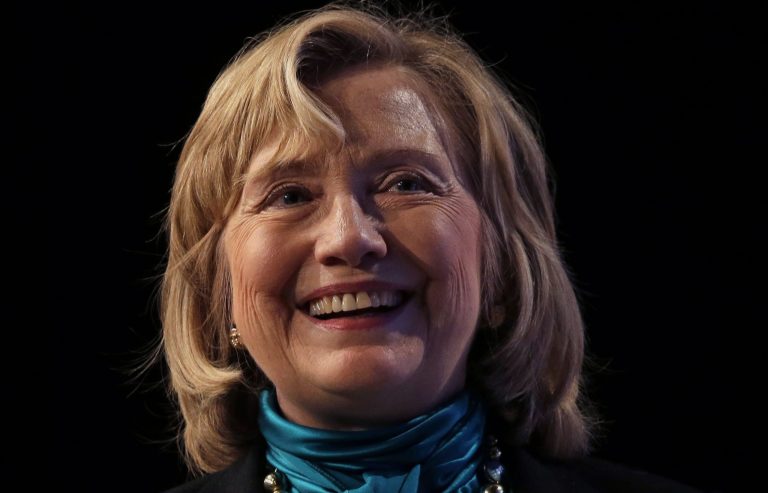 Clinton to encourage reading in Hispanic families