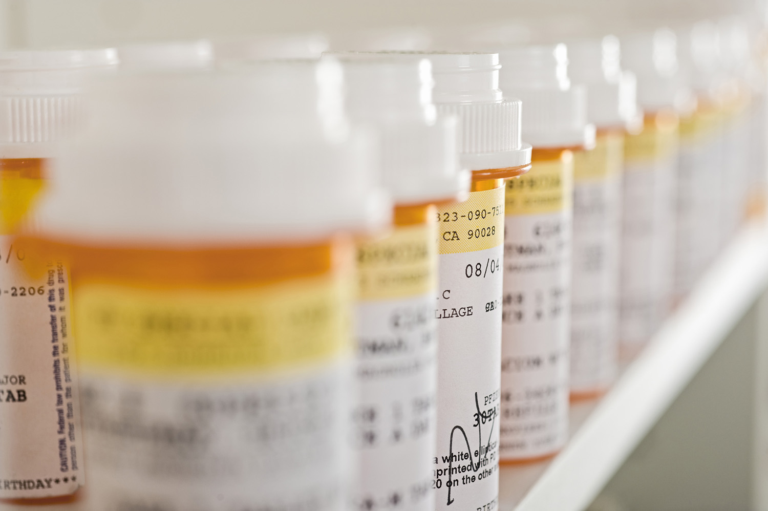 Bid to legalize buying cheaper drugs from Canada dies
