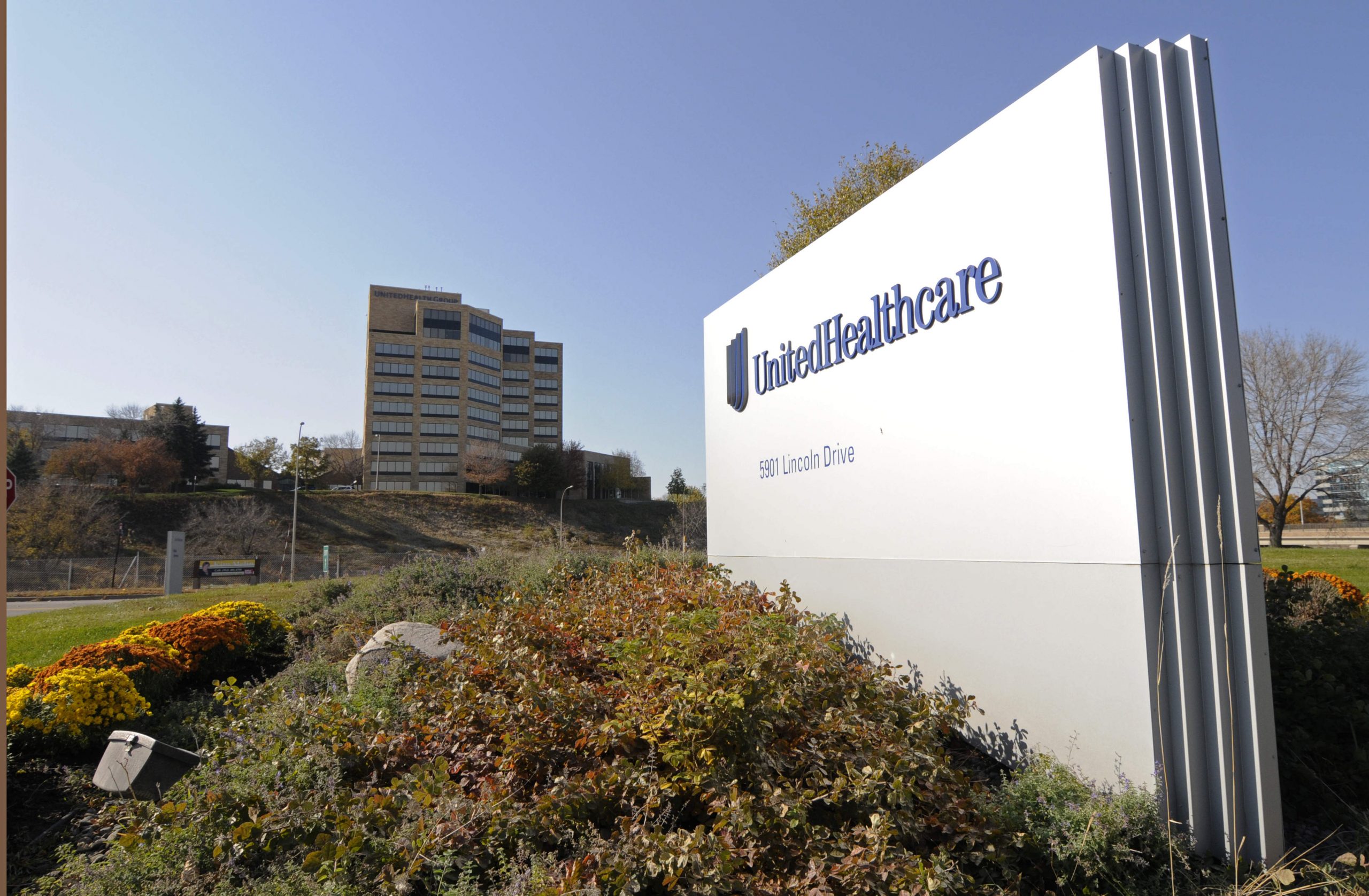 Biggest health insurer leaves Obamacare markets