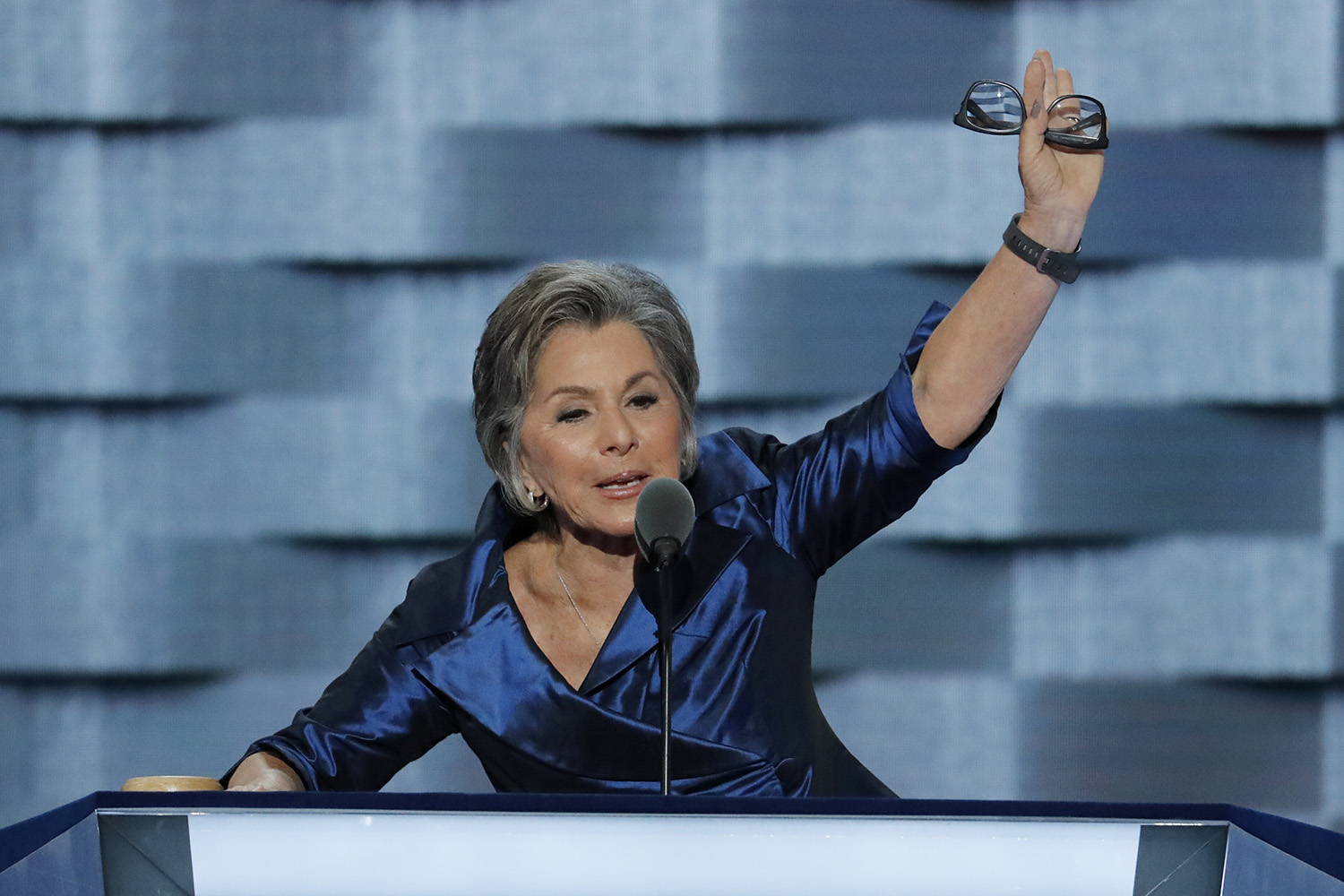 Dear Republicans in Congress: Please don’t become Barbara Boxer or Maxine Waters