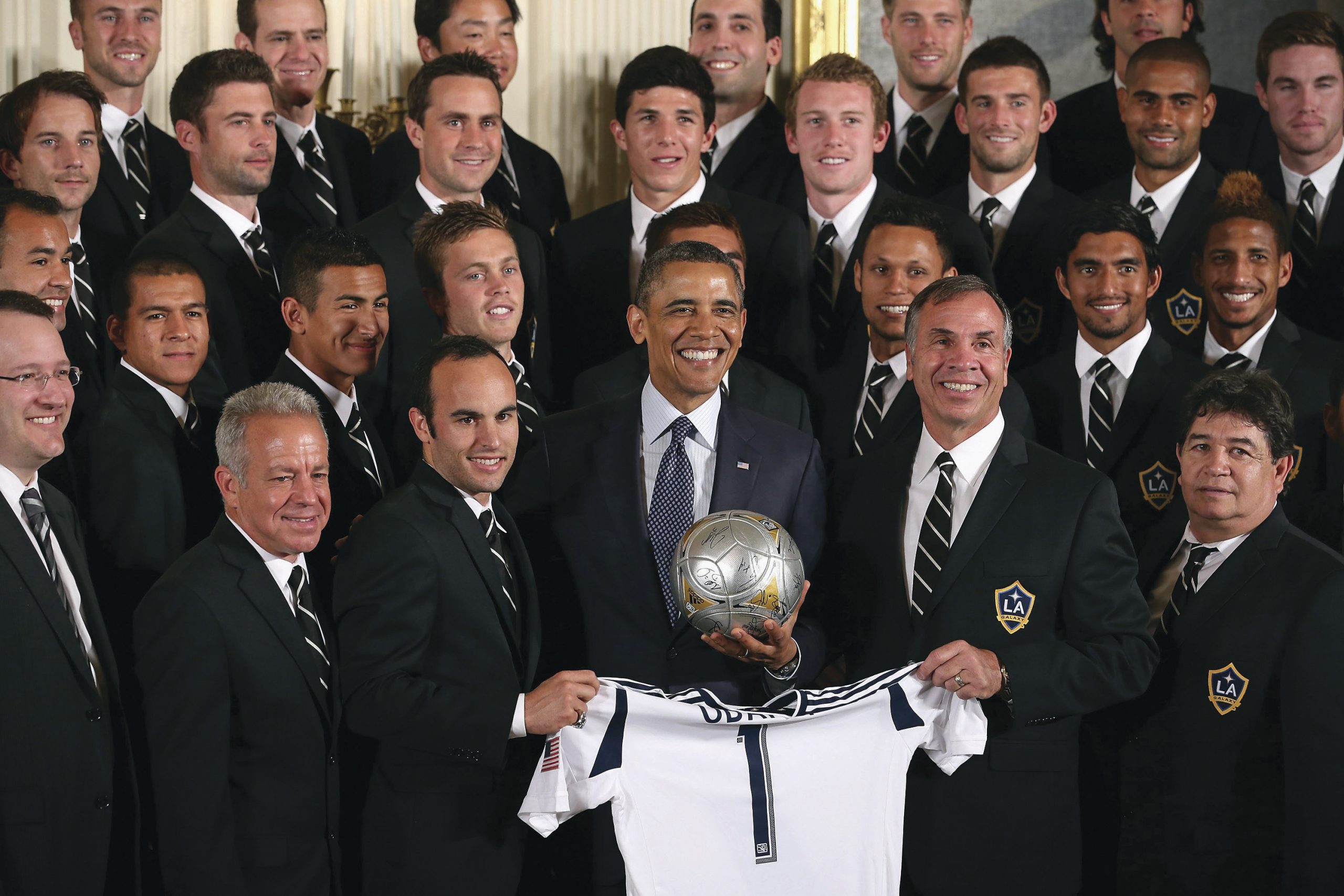 President Obama honors a pair of Los Angeles champions in Kings and Galaxy