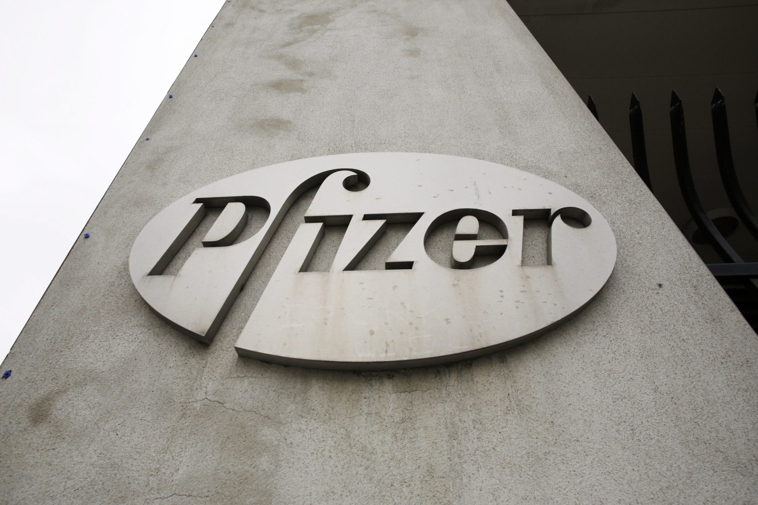 Wester States workgroup recommends Pfizer vaccine booster