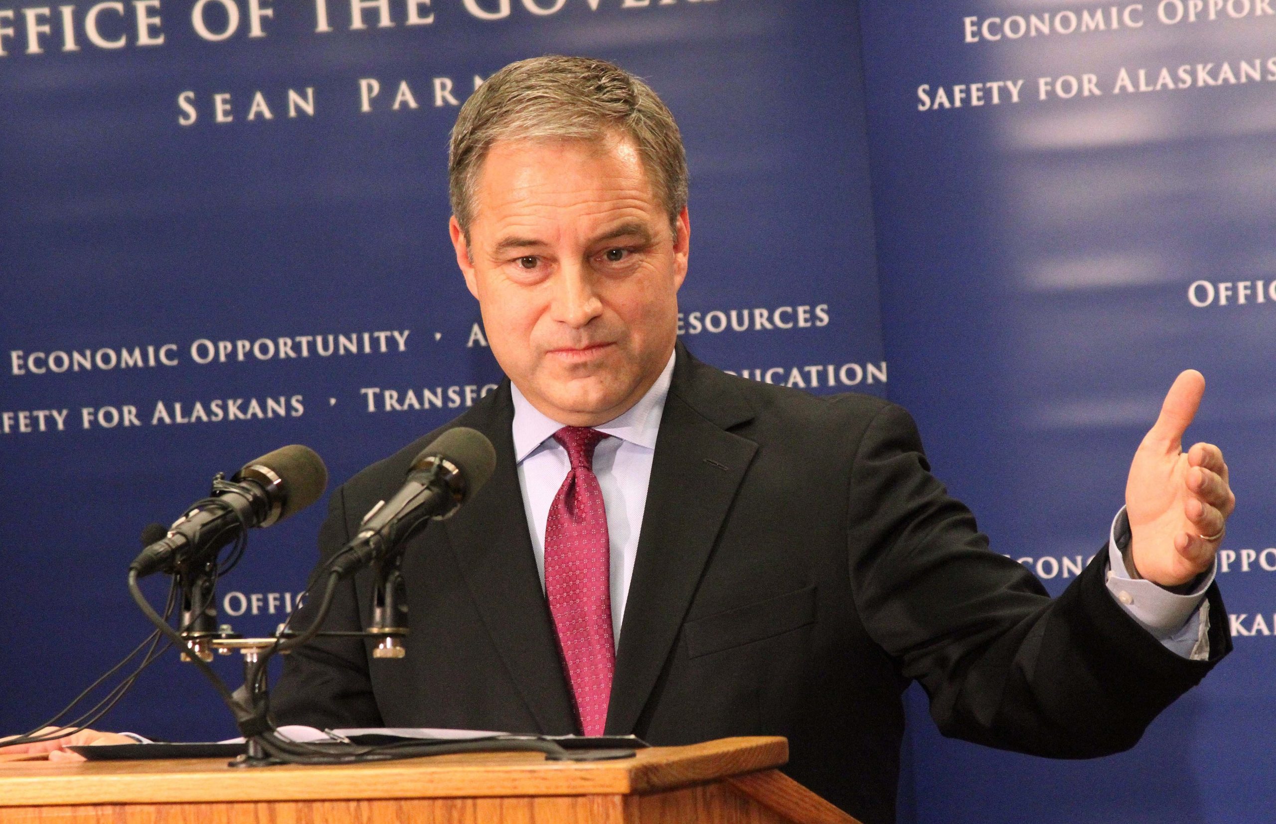 Alaska Gov. Sean Parnell’s pension plan gets municipal support