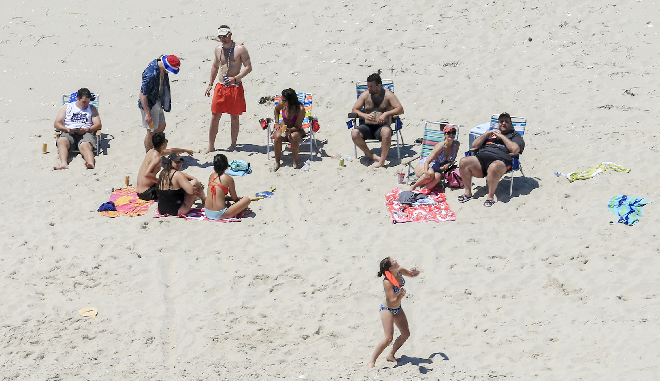 Christie reopens New Jersey beaches, doesn’t apologize