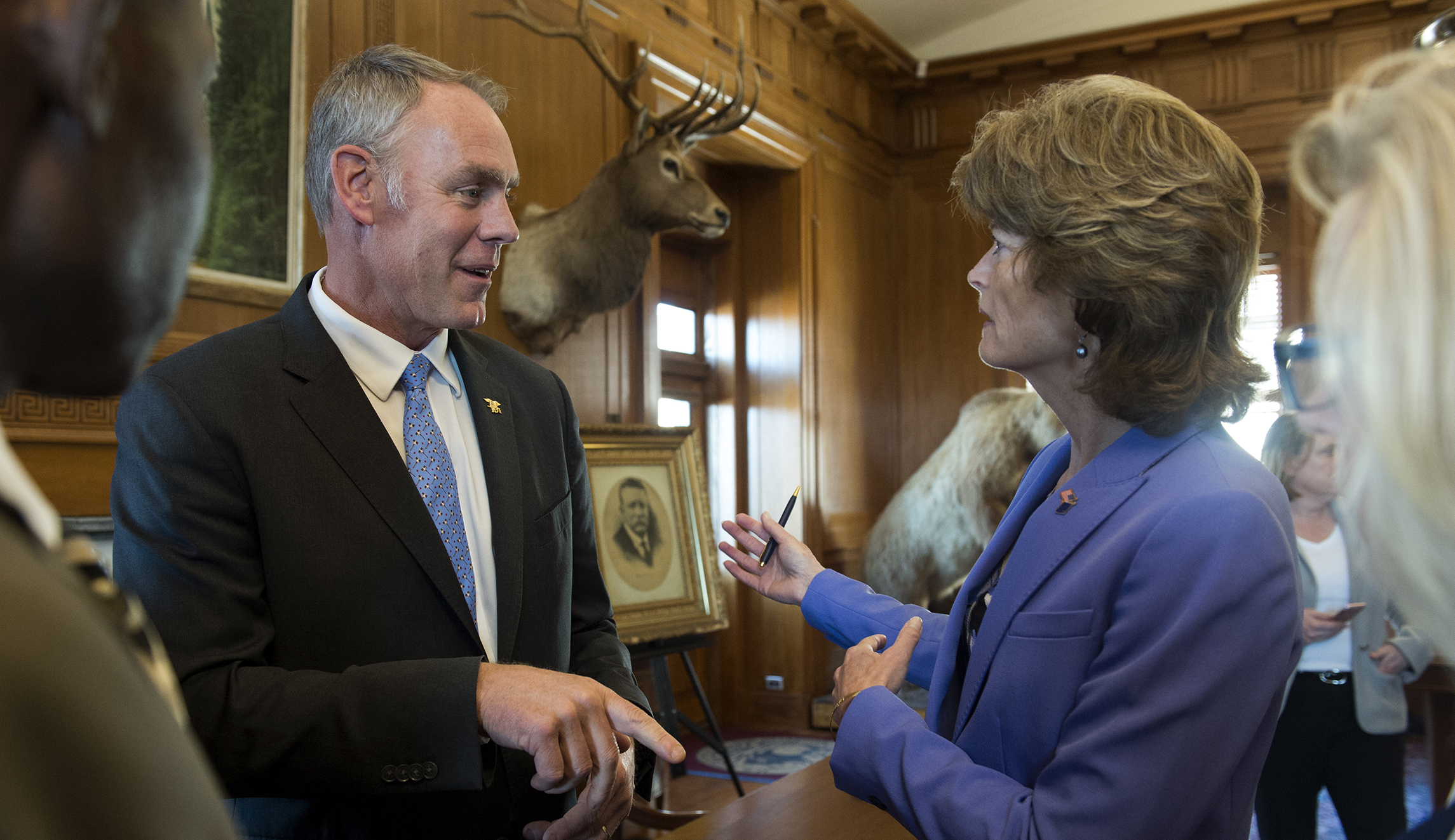 GAO to investigate Ryan Zinke’s alleged threats against Lisa Murkowski for Obamacare vote