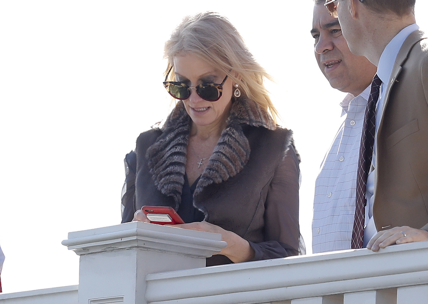 Conway plans move to DC to keep working for Trump