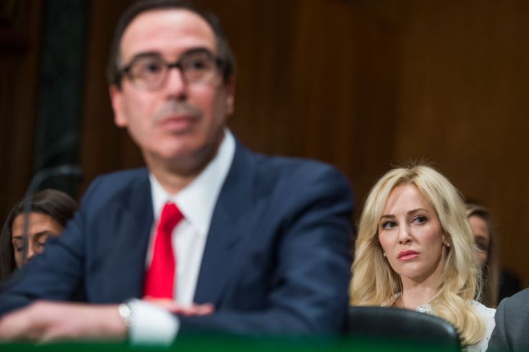 Afternoon Links: Hillary’s Failed Millennial Outreach, Everyone Hates ‘Bodega’, and More Adorably Out of Touch